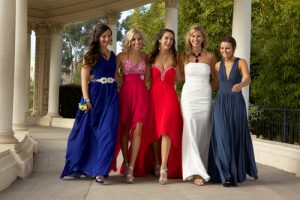 How to Choose Perfect Prom Dress